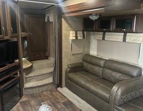 Forest River RV Sandpiper HT 3275DBOK