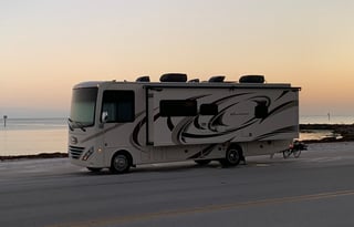 Luxury RV Camping - 2018 Thor Hurricane