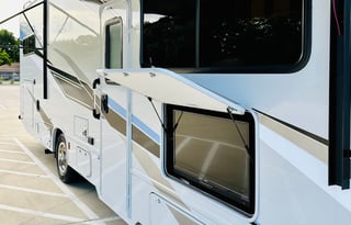 2023 Thor Family Weekender