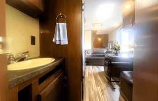 Lightweight Luxury: Perfect for Families of 10