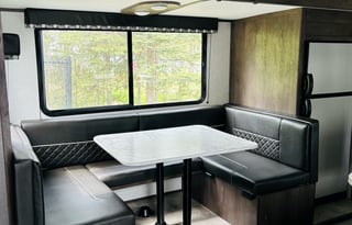 2021 Dutchmen RV Coleman Light 2455BH