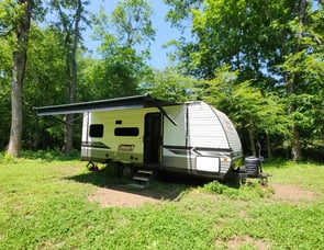 Dutchmen RV Coleman Lantern LT Series 202RD