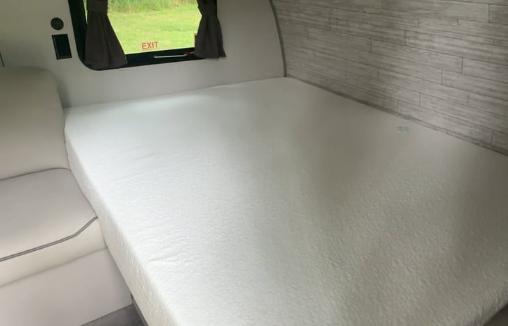 Queens size main bed