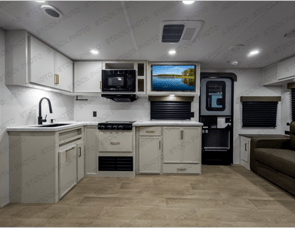 Grand Design Transcend 245RLT
