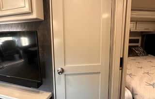 2022 Holiday Rambler Vacationer 35K