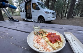 Mercedes Sprinter 4x4 - Solar/Generator