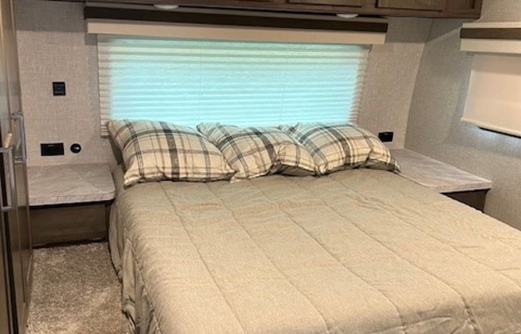 Master Bedroom and Queen Size Bed