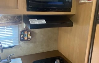 KZ 180 Coyote Lite camping trailer