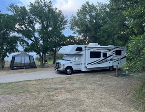 Thor Motor Coach Freedom Elite 28z