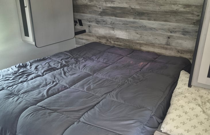Queen bed
