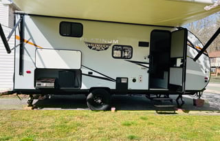 2022 Forest River RV Wildwood FSX 178BHSKX