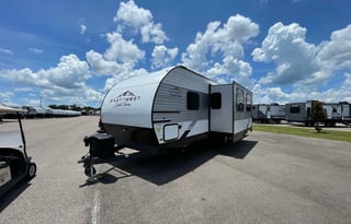 2022 Sleep 8, Dble bunks,Out Door kitchen