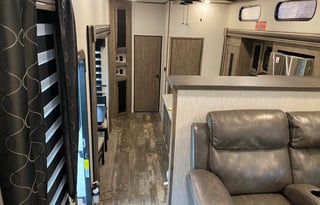 2020 Forest River RV Sabre 37FLH