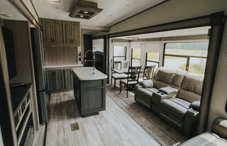 2022 Coachmen RV Chaparral 367BH