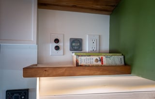 Serenity - Your Cozy Home on Wheels