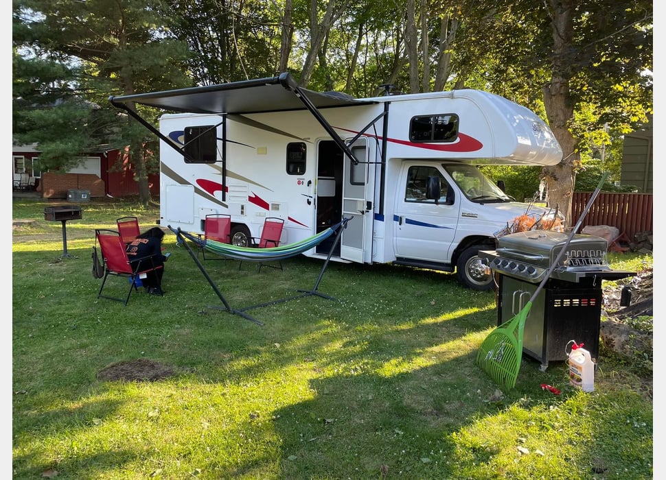 Class C Motor Home rentals in Clinton