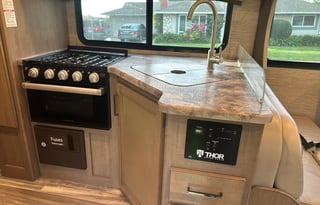2022 Thor Motor Coach Four Winds 26B