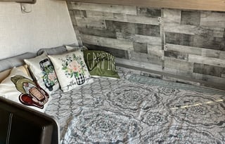 2023 Dutchmen RV Coleman 17B