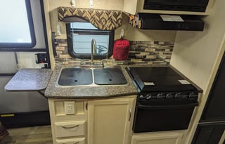 2018 Winnebago Micro Minnie 2106FBS
