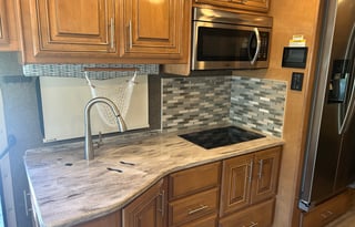 Luxury Family Bunkhouse -Sleeps 10-Fully Stocked