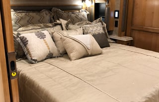 2019 Tiffin Motorhomes Phaeton 40 IH