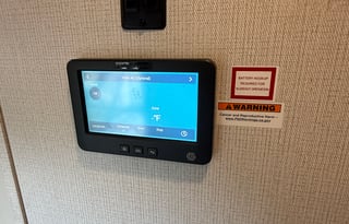 Luxe 2021 Cougar Cove 5th Wheel