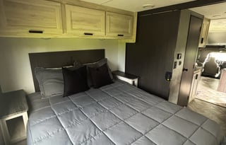 2023 Forest River bunkhouse SLEEPS 8-10!