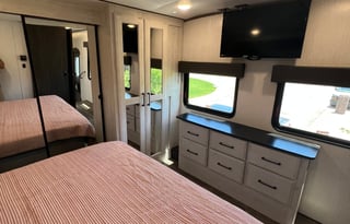 2022 Heartland Bighorn Traveler 37DB