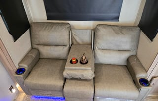 AR's Couple's 2022 Grand Design 17mke