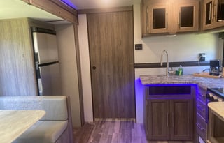 2020 CrossRoads RV Zinger Lite ZR229RB