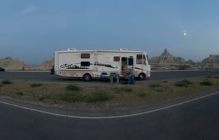 Earth Trekker 35’ Motorcoach for 8