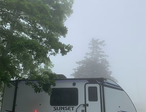 CrossRoads RV Sunset Trail SS186BH