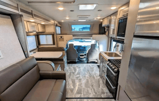 The Going Merry - Brand new luxury Thor Quantum