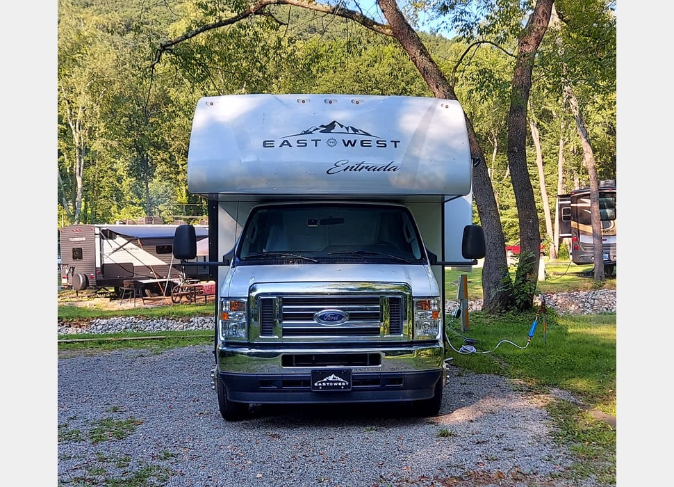 Class C Motor Home rentals in bend