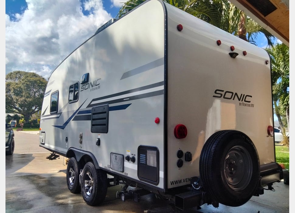 Travel Trailer rentals in Jensen Beach