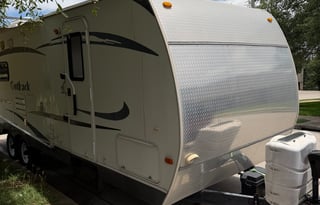 Cozy Family Camper | Sleeps 6 | Delivery Available