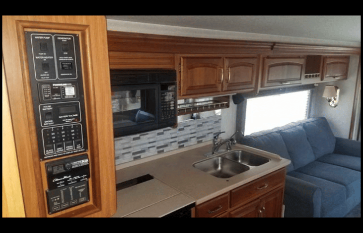 Counter Room, Double Sink, Full Soze Sleeper Sofa