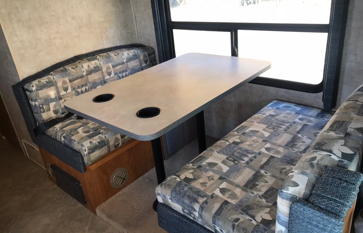 Convertible Dining Area