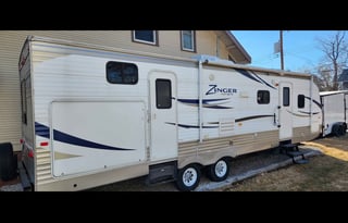 2012 CrossRoads RV Zinger ZT28BH