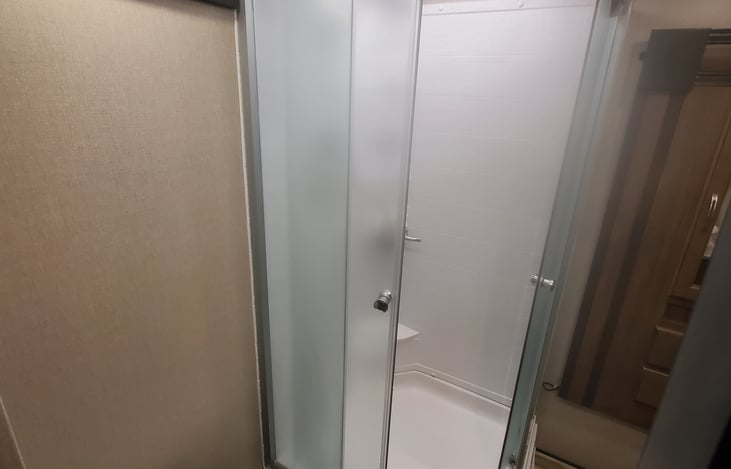 Stand-up shower