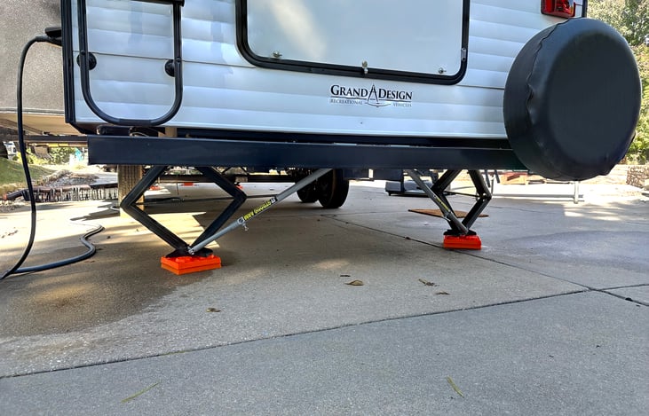 Experience "Noble" with our 2022 Grand Design Transcend Xplor 265BH located near Table Rock Lake near Branson Missouri and Lake Of The Ozarks. Thank you from us at Stone Mountain RV & Camper Rentals!