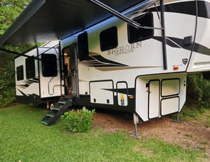 Heartland Bighorn Traveler 32RS