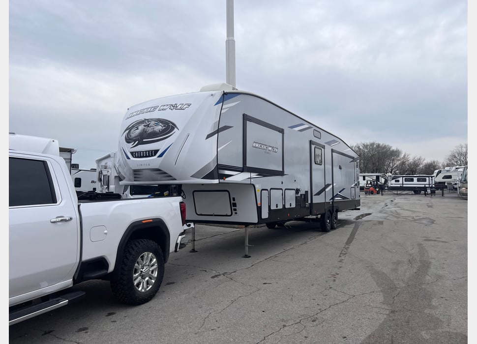 Fifth Wheel rentals in Hot Springs