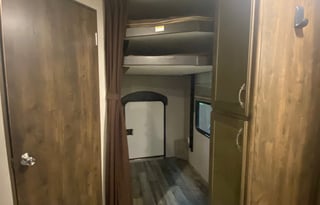 Dutchman RV Aerolite 2843BH