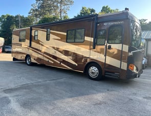 Fleetwood RV Excursion 39s