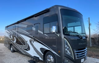 Silver Belle - Luxurious and Modern - Pet Friendly