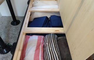 Family-Friendly, Easy-Tow Camper Sleeps 6 w/Bunks