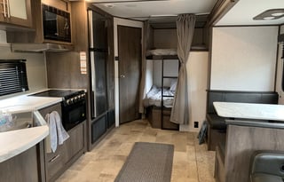 2021 Dutchmen RV Coleman Lantern Series 263BH