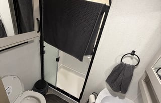 Spacious super clean camper
