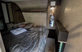 2021 Jayco Travel Trailer – Sleeps 10